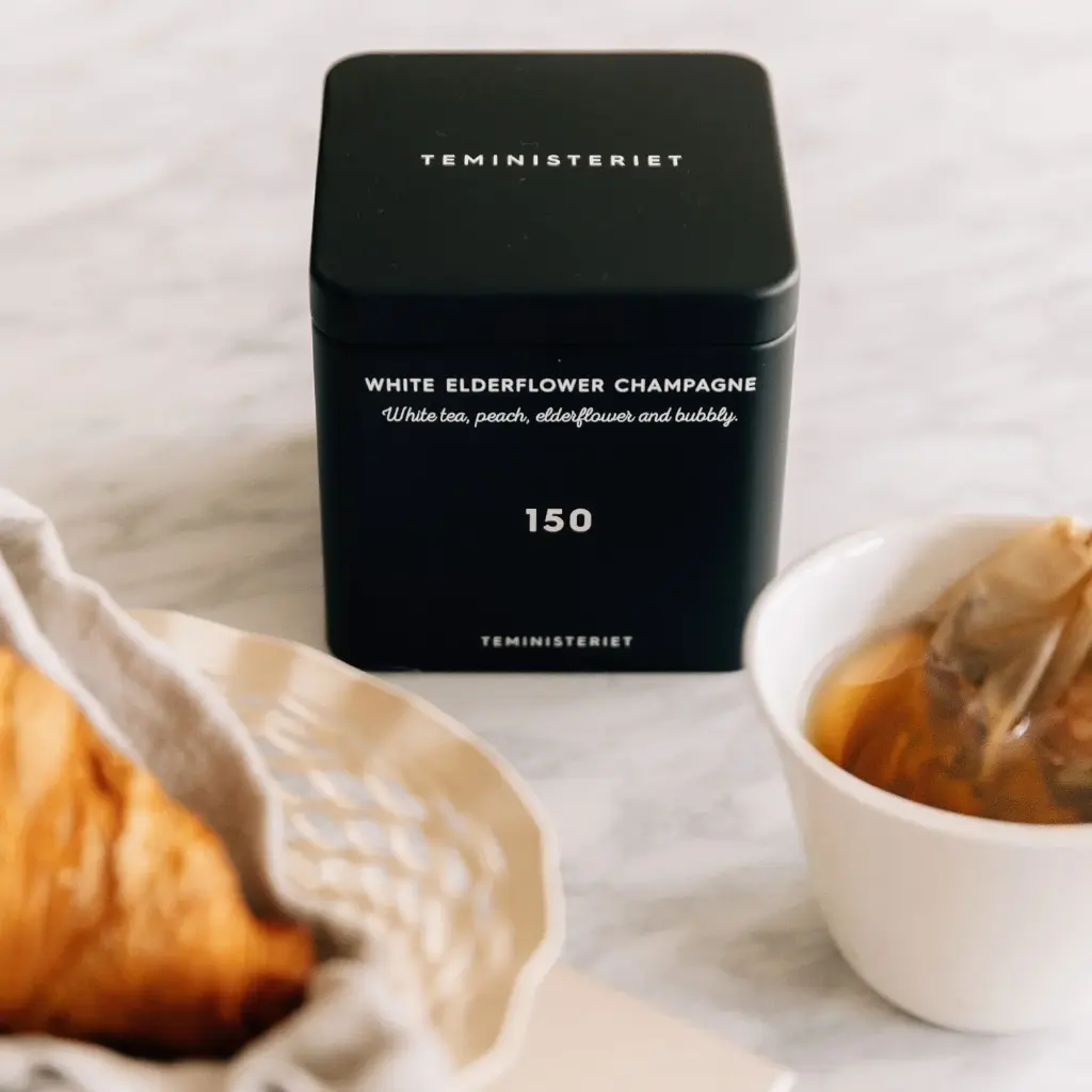 150 White Elderflower Champagne 2.webp