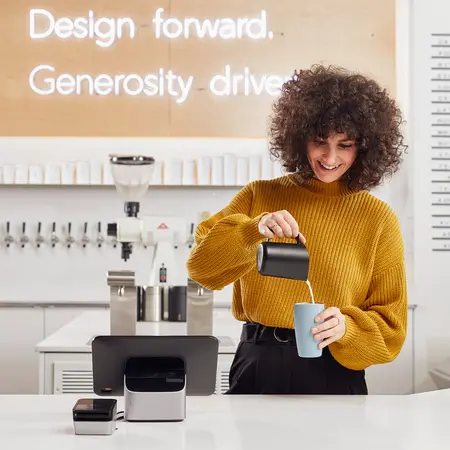 MiiR - New Standard Milk Pitcher Black 240ml 2.webp