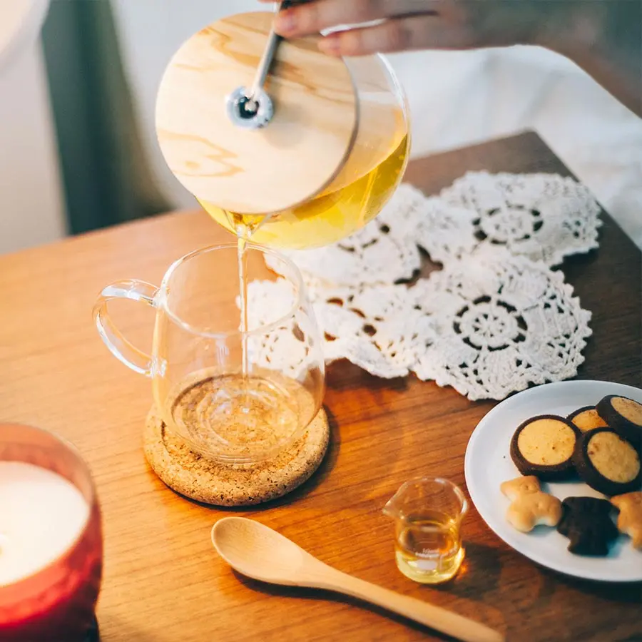 Hario Teaor - Tea pot - Olive Wood - 700ml 4.webp