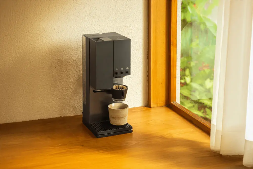 xBloom Studio Coffee Brewer – Precision All-in-One Filter Coffee Machine black 5.webp