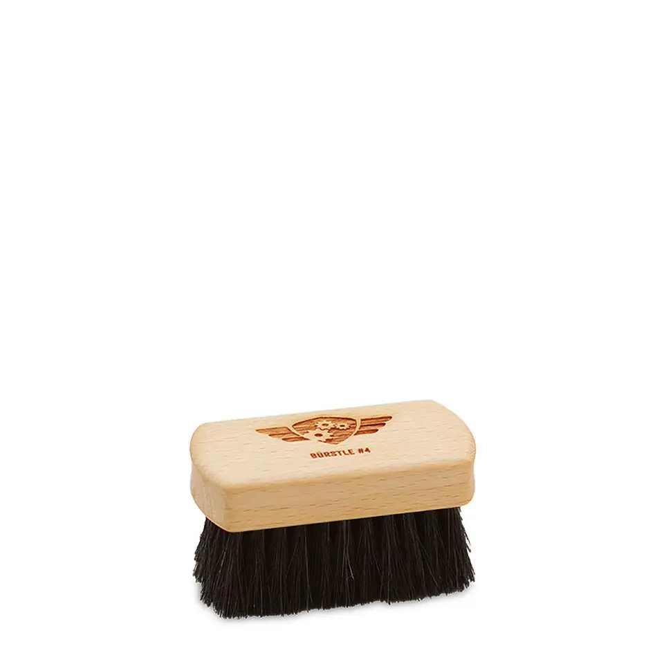 [3239] Brush #4 Beech comandante.webp