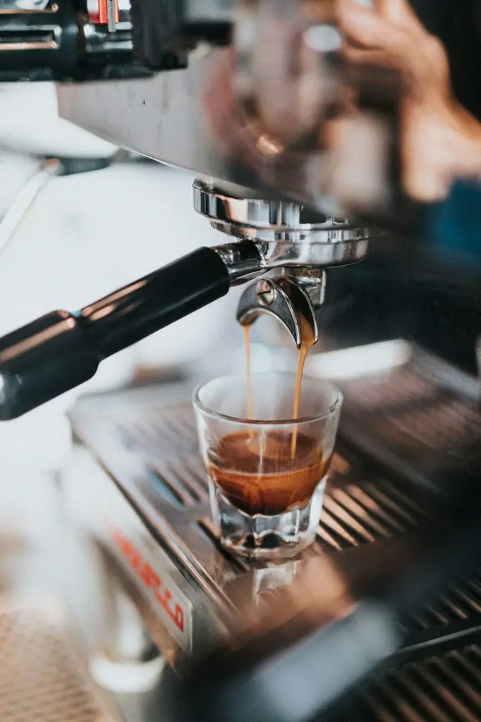 unsplash_dvuHNTJxIsg_espresso.jpg.webp