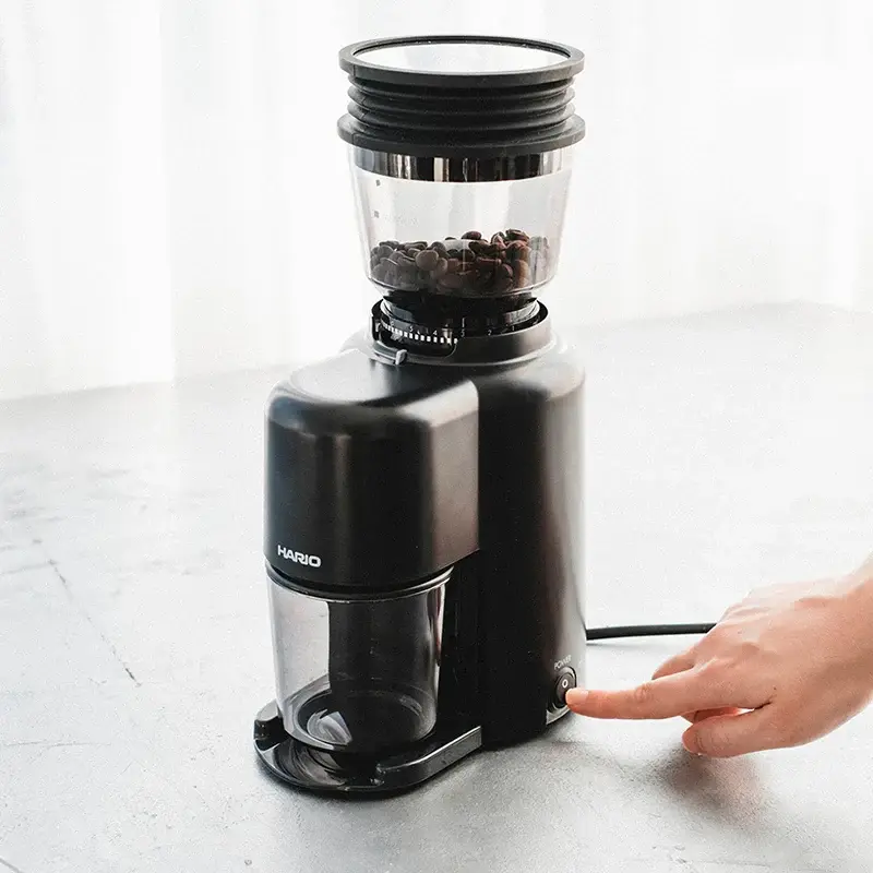 EVCN-8-B-EU_web01 V60 Electric Grinder Compact 3.webp
